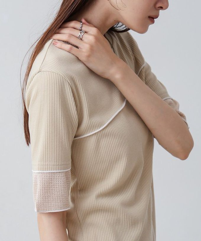 日本 Bab - 柔美線條羅紋異材質短袖上衣-卡其 (M)