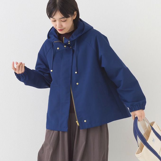 日本 OMNES - [經典款]防潑水派克連帽風衣外套-寶藍