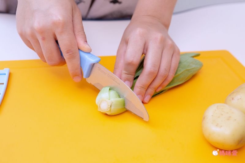 日本 SKATER 代購 - 兒童安全刀具-哆拉A夢-水藍 (刀刃長9cm)