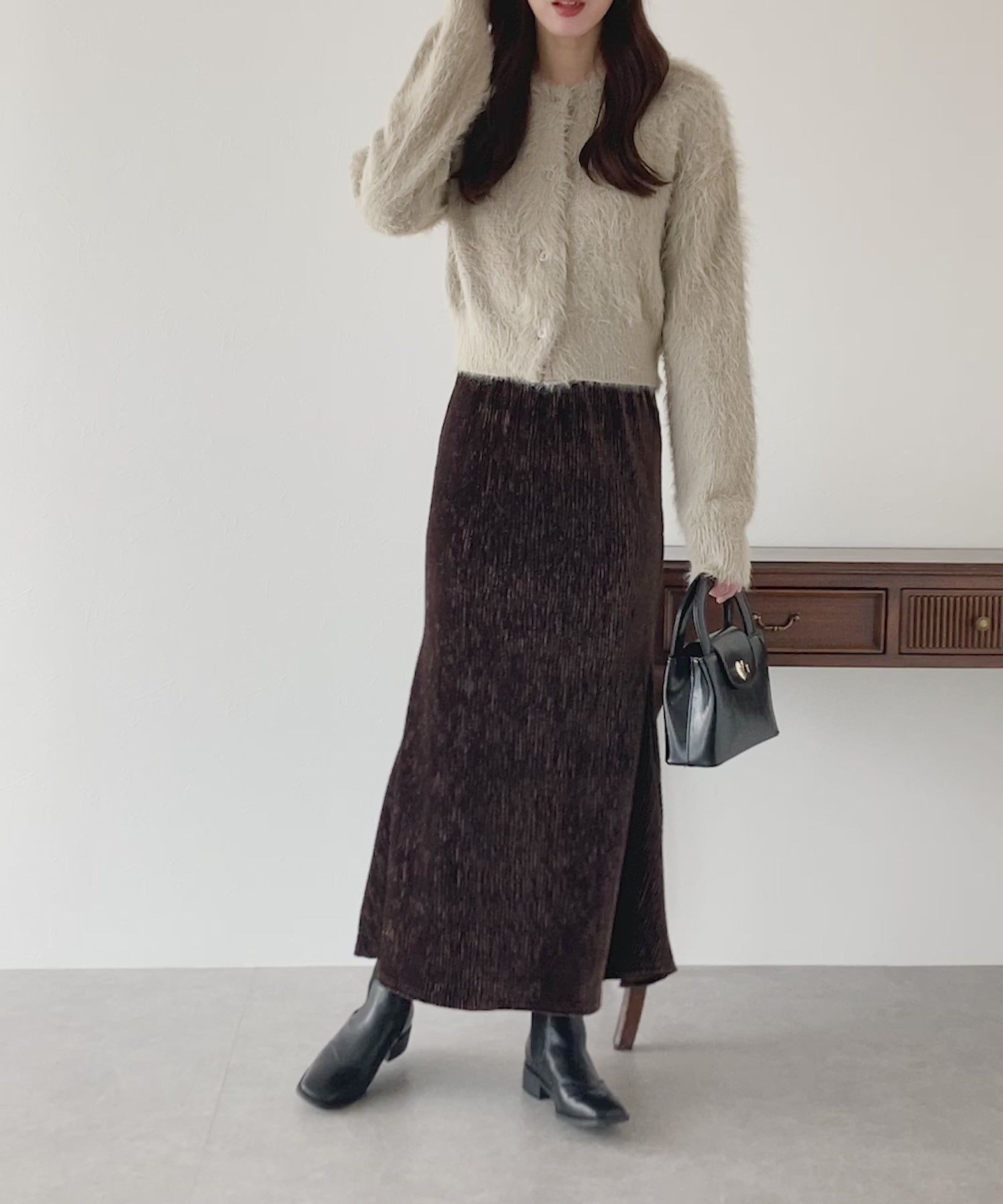 日本 BLUE EAST - 大人的優雅絲絨魚尾裙-黑