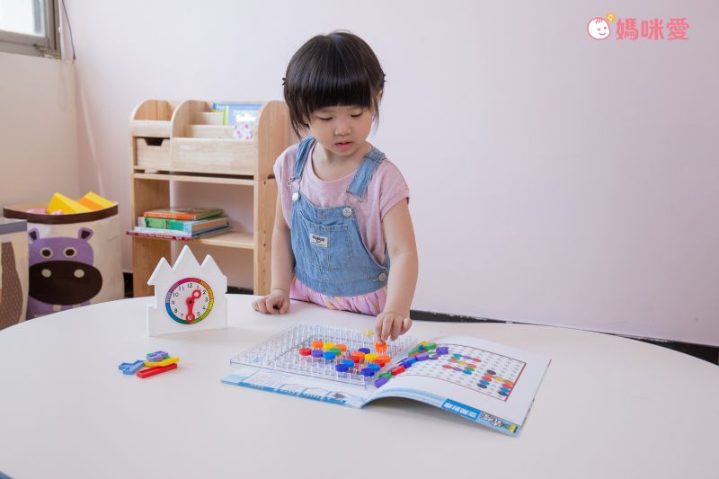 資優數學 - 親子金版1-6冊全系列-6盒教材+教具(透明百格盤)