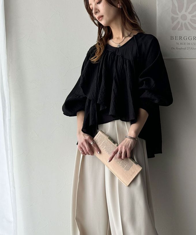 日本 Classical Elf - 清新飄逸不對稱荷葉長袖上衣-白