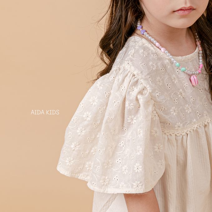 韓國 AIDA - 質感蕾絲花繡短袖連身洋裝-象牙白