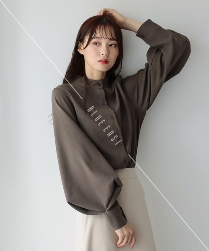 日本 BLUE EAST - 知性小立領澎澎氣球袖襯衫-奶茶