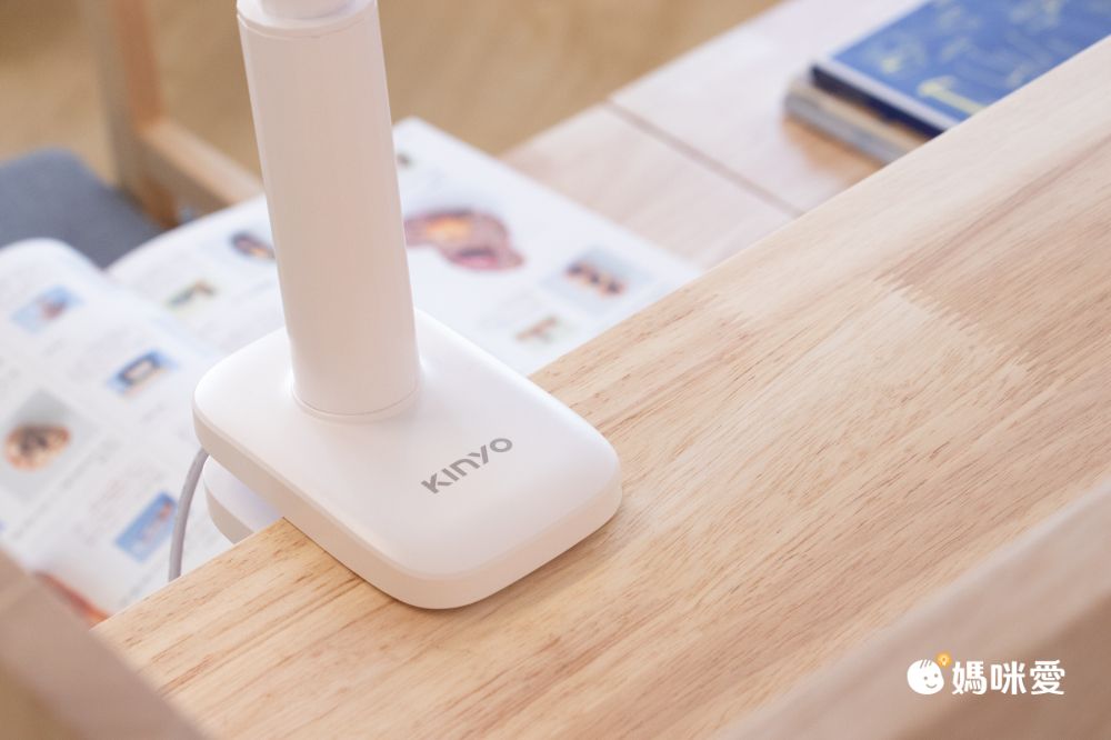 獨家$599再享現折！親子、手足共讀【KINYO】LED觸控夾燈