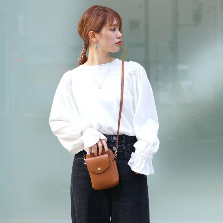 日本 Legato Largo - 輕量PU時尚斜背mini手機包-GBE灰棕 (13x18x4cm 肩背約103~128cm)