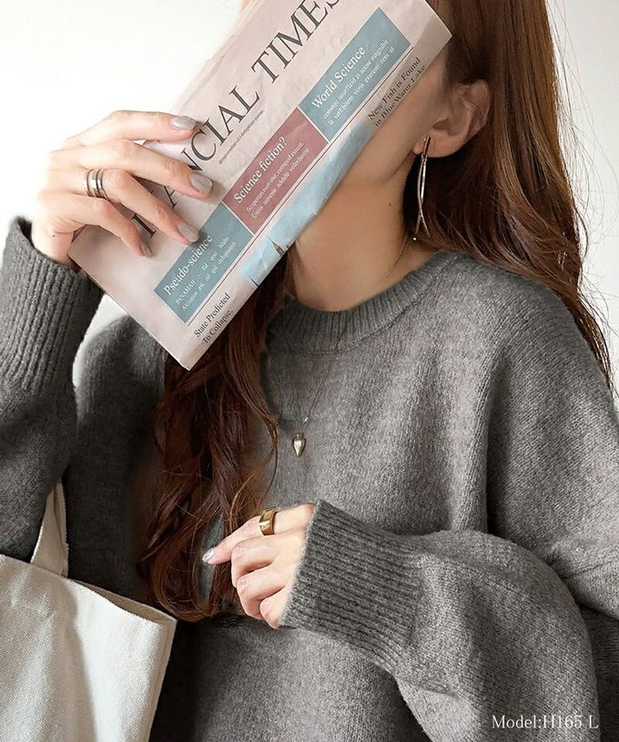 日本 Classical Elf - 溫柔圓領寬版純色針織毛衣-粉