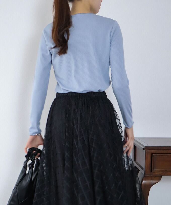日本 BLUE EAST - 木耳捲捲邊長袖上衣-黑