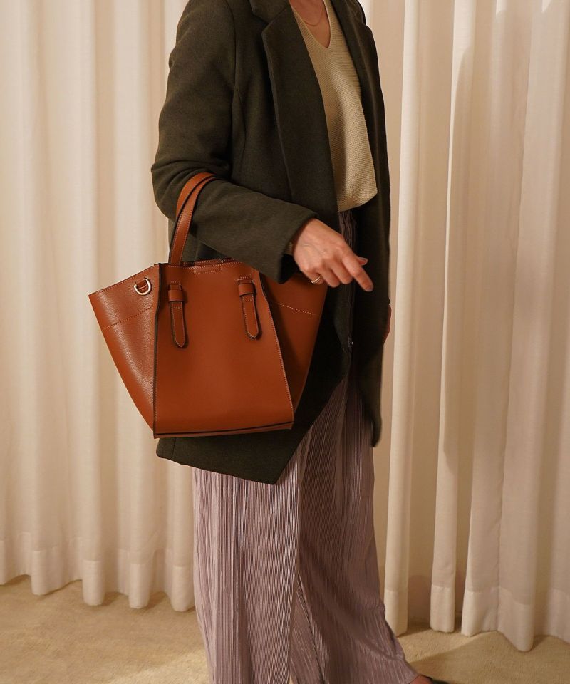 日本 COOCO - 仿皮蝙蝠托特包-氣質杏 (W20*H24*D18.5cm)