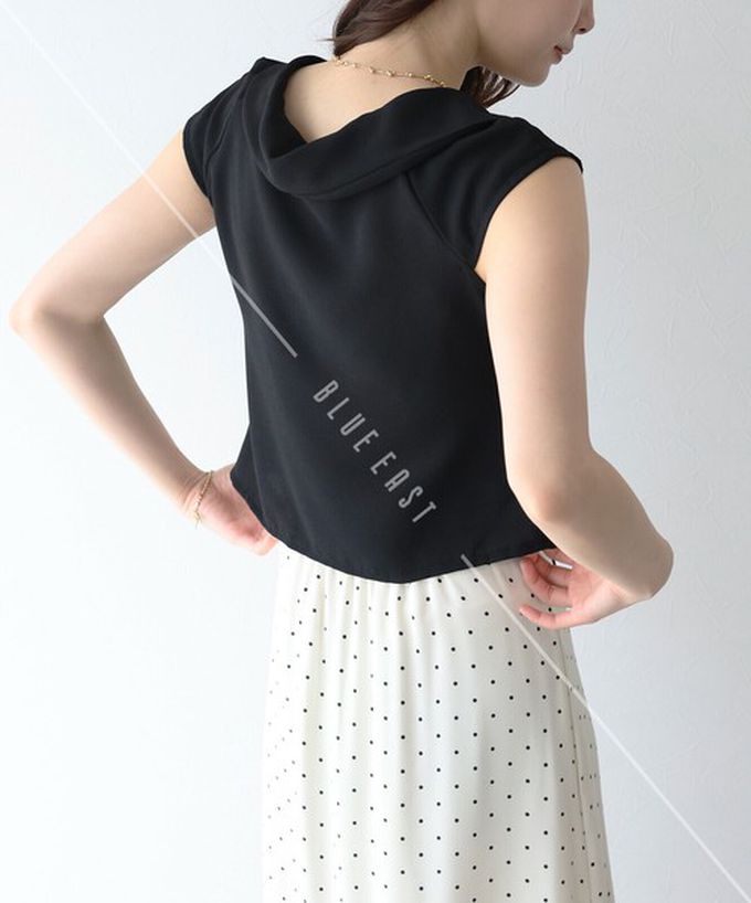 日本 BLUE EAST - 簡潔美型領巾法式袖上衣-煙燻藍 (M)