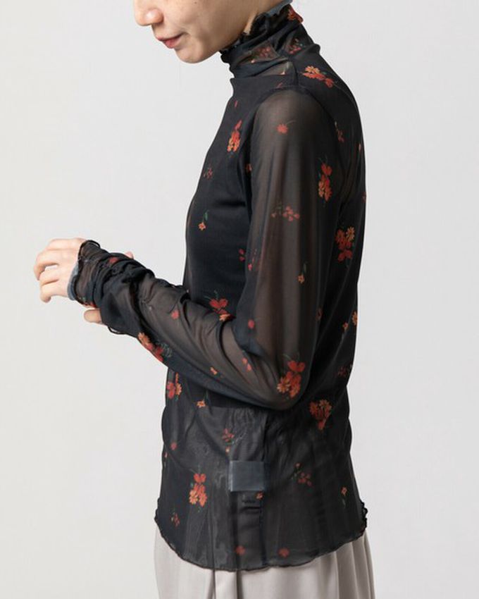 日本 gleam - 優雅小花木耳邊透膚高領長袖上衣-咖啡x黃花