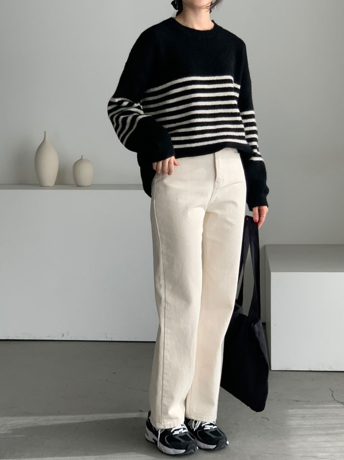 韓國女裝連線 - 條紋點綴寬鬆版型針織上衣-黑 (FREE)