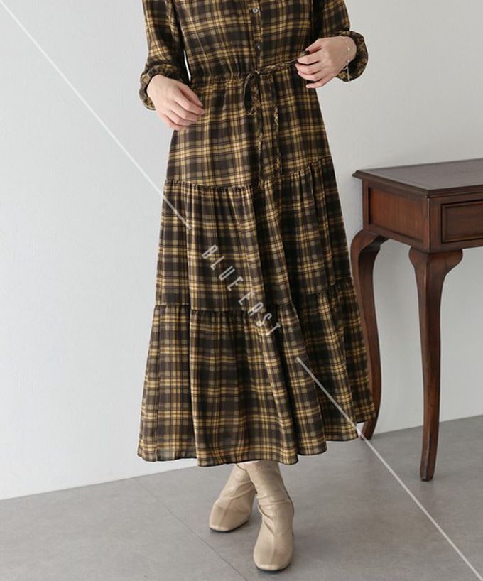 日本 BLUE EAST - 經典低調格紋分層束腰長袖洋裝-咖啡棕