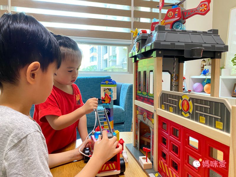 高達30種配件＆機關！【德國 Hape】木製軌道組