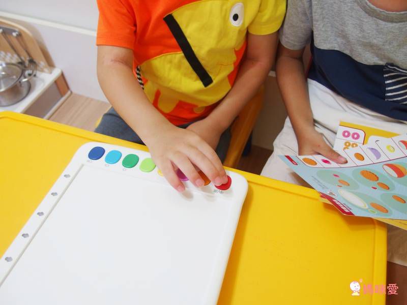 培養孩子邏輯的法寶✎【青林5G智能學習寶】點讀平板＋高達368個遊戲圖卡可替換★