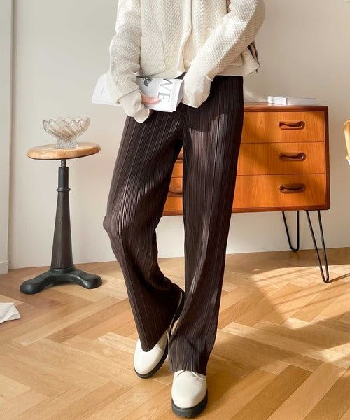 日本 Classical Elf - 光澤感細褶垂墜感長褲-焦糖棕