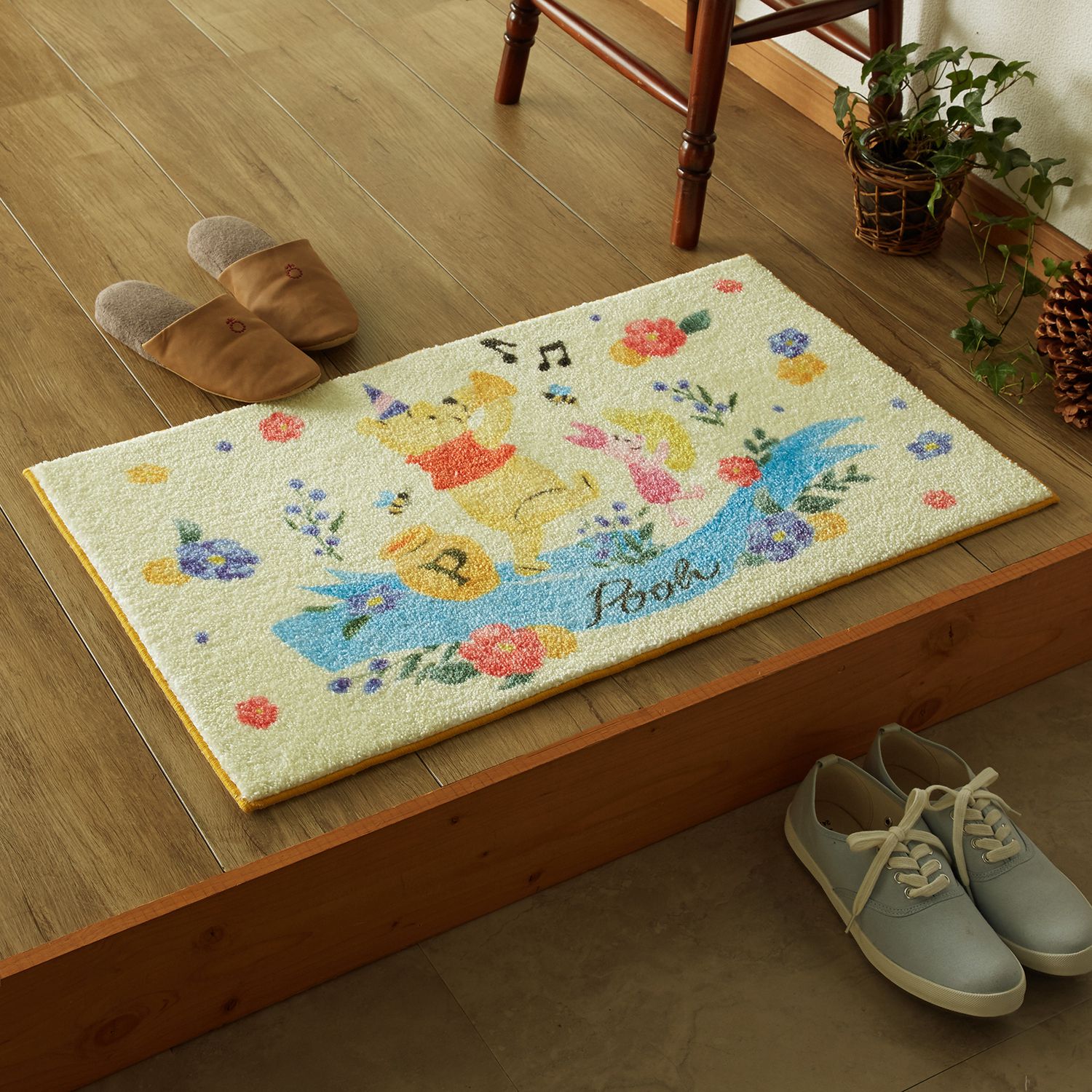 日本千趣會 - 迪士尼 日本製 腳踏墊(玄關/房門)-維尼派對-粉黃 (47x80cm)