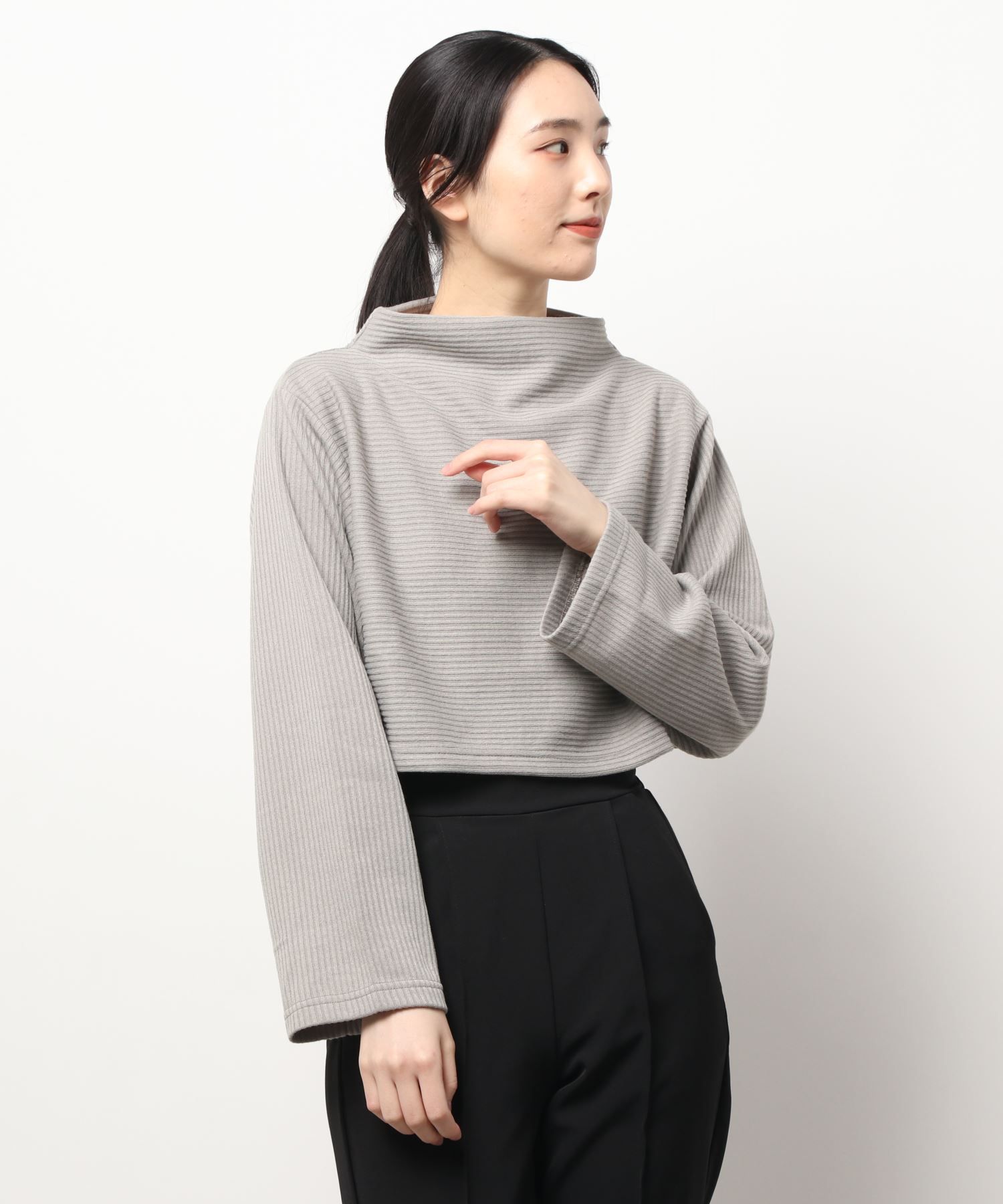 日本 Riche Glamour - 大寬口立領寬鬆短版針織上衣-灰