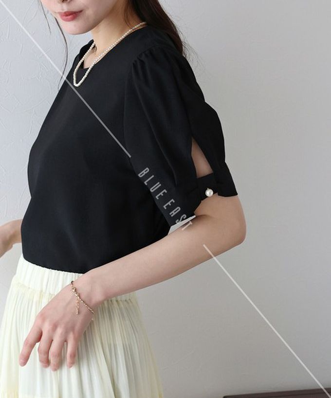 日本 BLUE EAST - 珍珠袖扣亞麻感氣質短袖上衣-黑 (M)