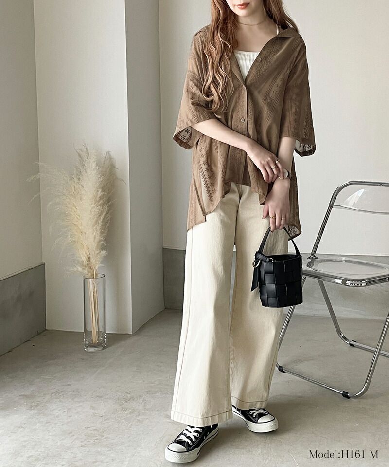 日本 Classical Elf - 空氣感花刺繡短袖襯衫-摩卡