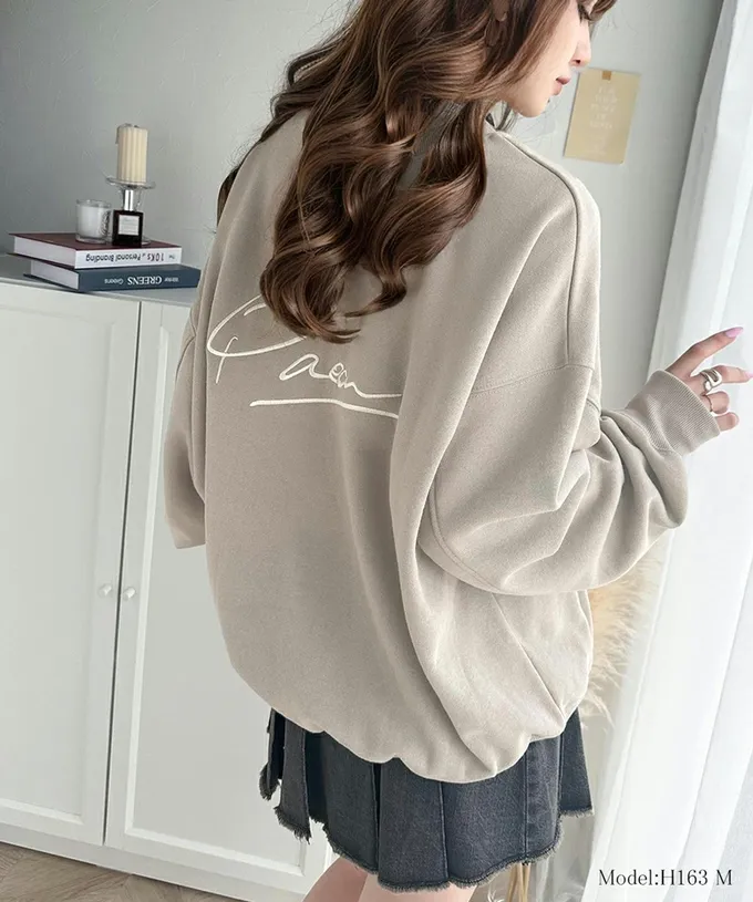 日本 Classical Elf - 背後刺繡logo 寬大落肩裏毛上衣-黑