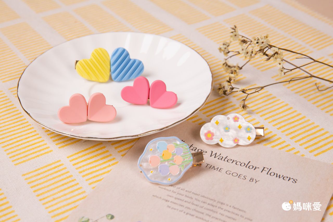 夏季甜美兒童髮夾2入組-花花+愛心-彩色