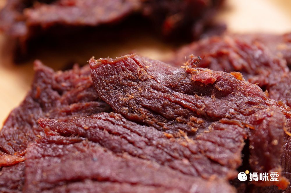 60年老店【第一牛肉】嫩肩牛肉乾 / 厚汁豬肉乾真空條