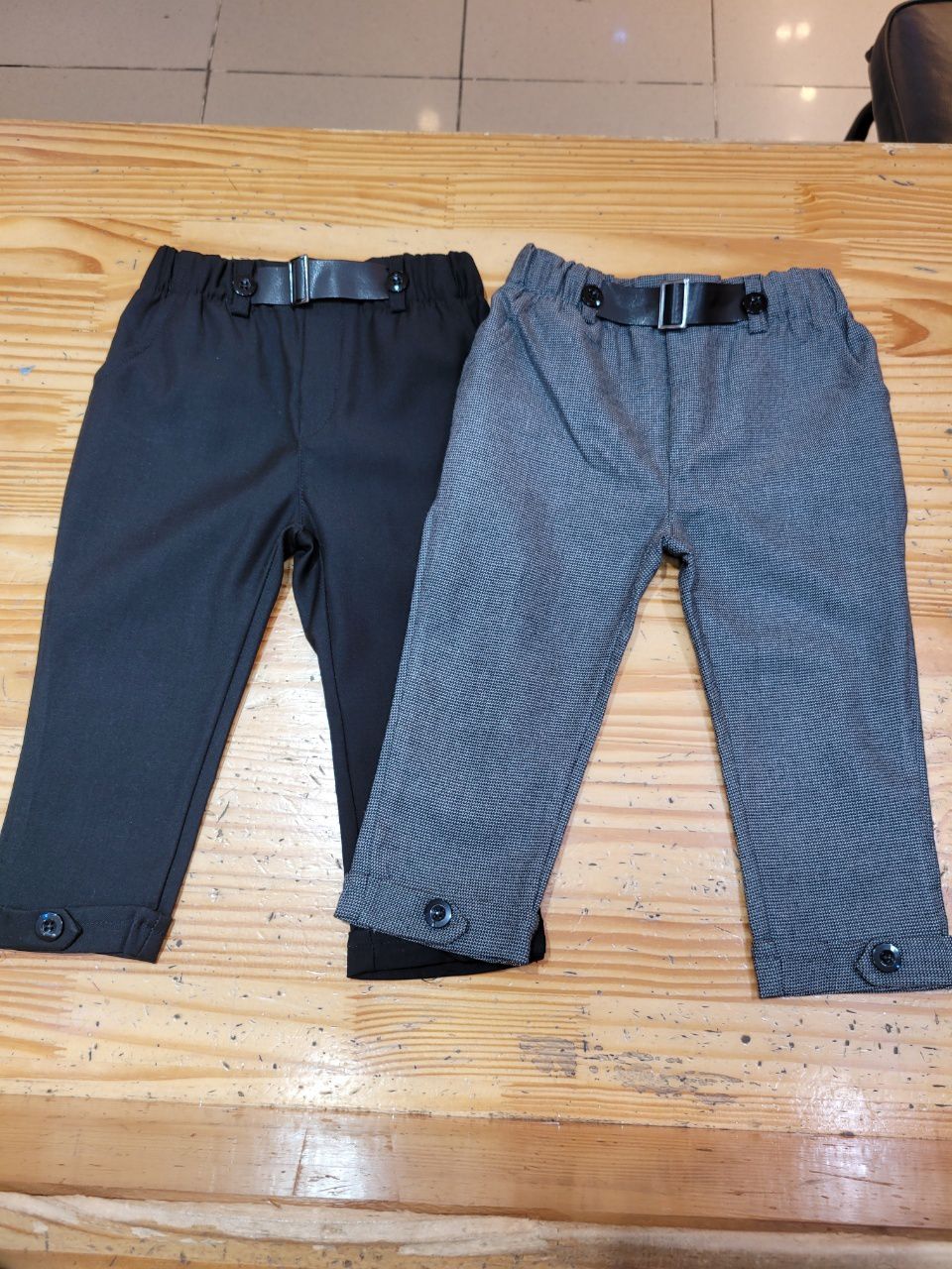 韓國 Coco Bang - 裝飾腰帶鬆緊腰休閒長褲-深灰