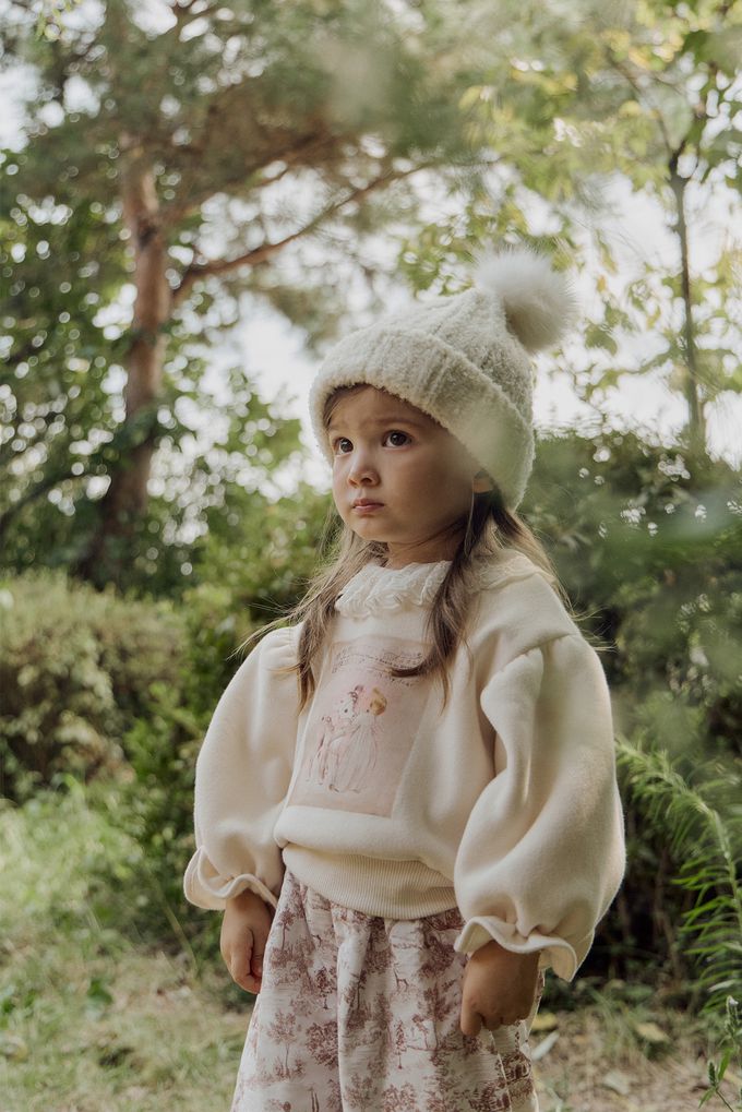 韓國 Puellaflo - 斑比天使印拉絨花苞袖大學T-米白