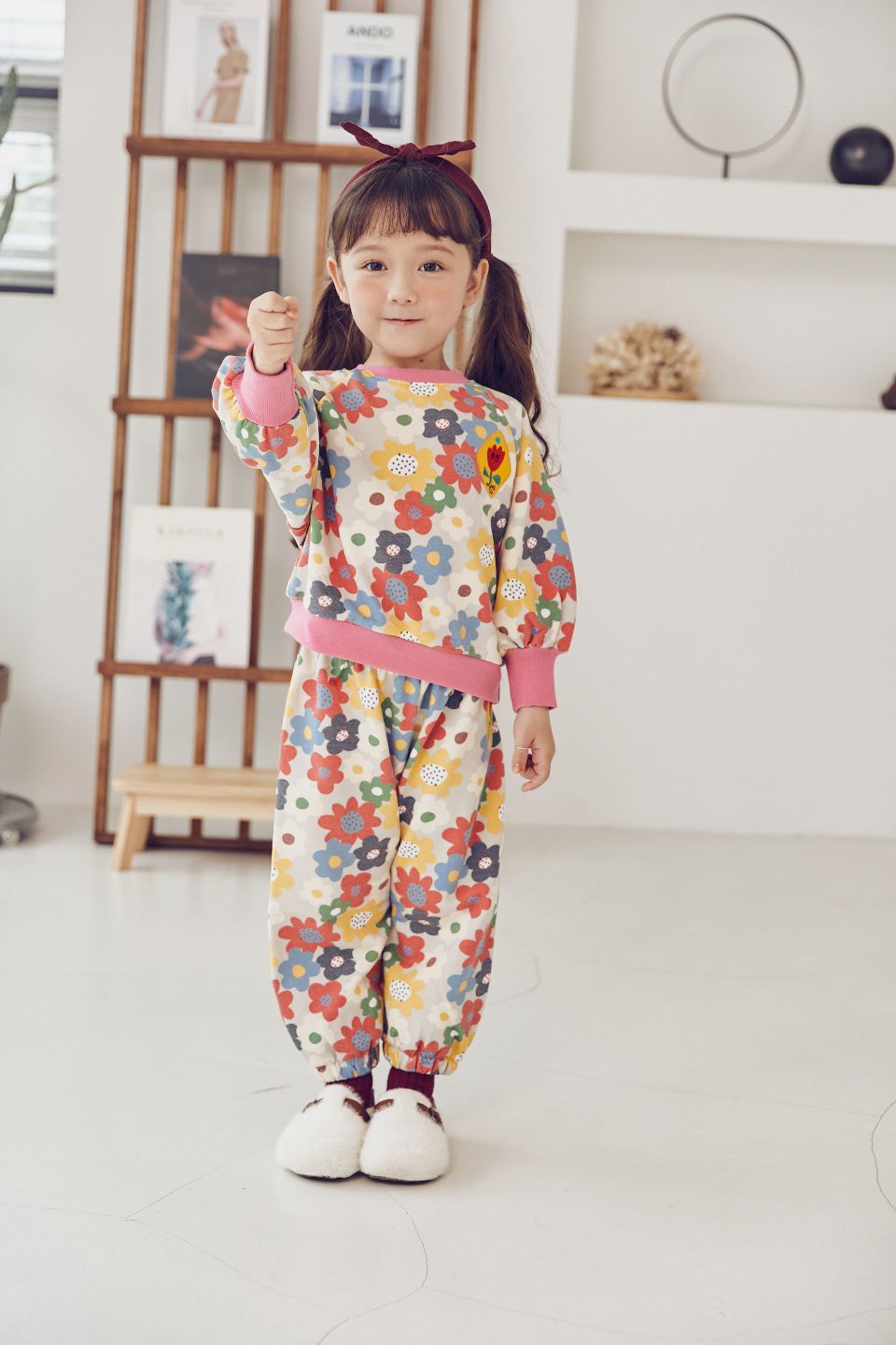 韓國 Mimico - 朵朵彩花印圓領長袖上衣