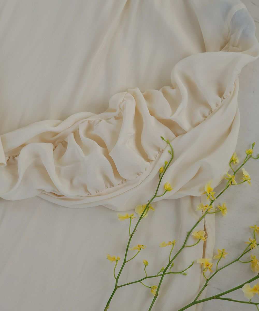 日本 Bab - 嫘縈柔滑抓皺薄長袖上衣-米杏