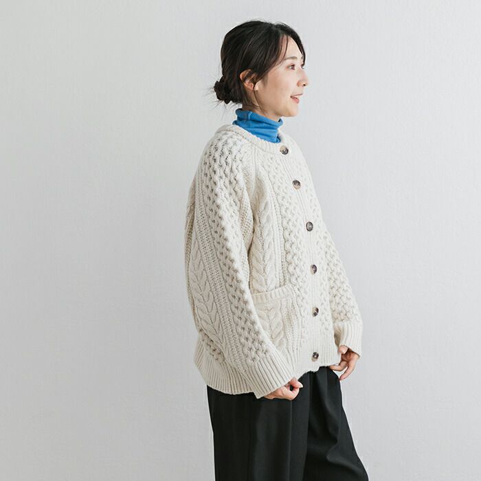 日本 ihuu - 粗編織麻花口袋針織外套-深灰