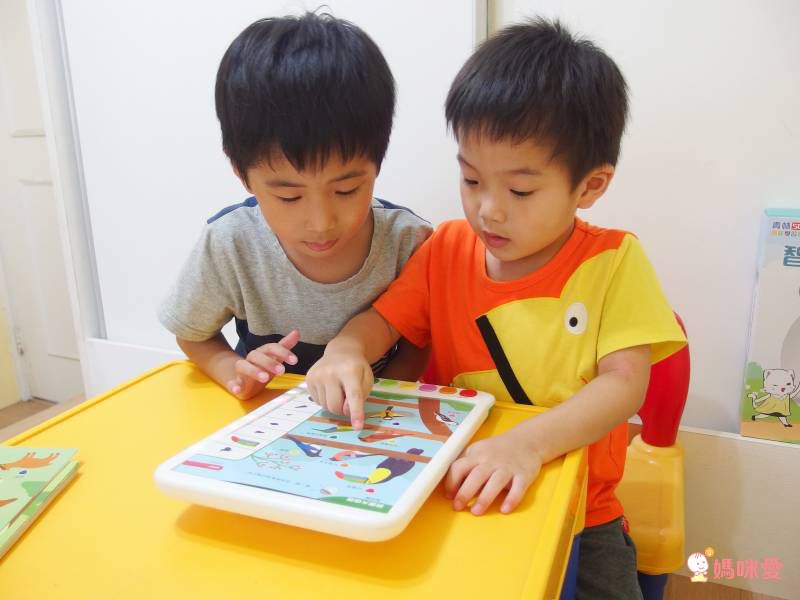培養孩子邏輯的法寶✎【青林5G智能學習寶】點讀平板＋高達368個遊戲圖卡可替換★