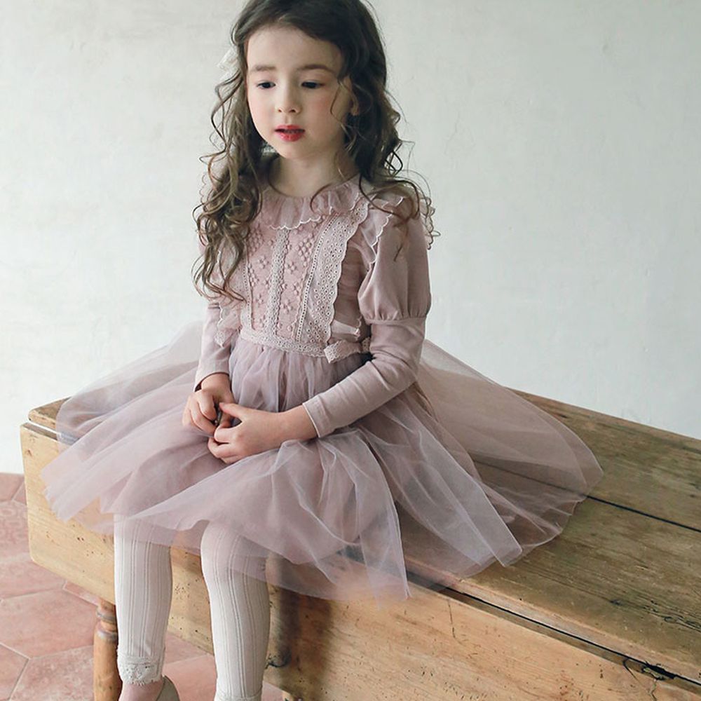 韓國 PuellaFLO - 雕花荷葉裝飾公主袖網紗洋裝-藕粉