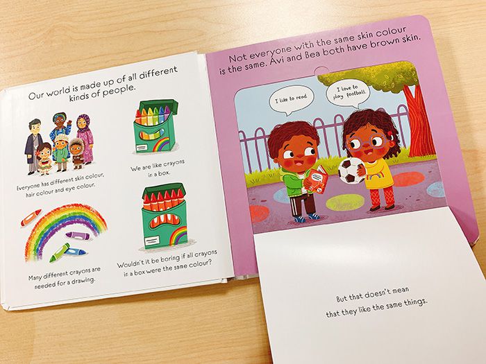 Find Out About: Standing Up to Racism  認識種族主義（厚頁翻翻書）