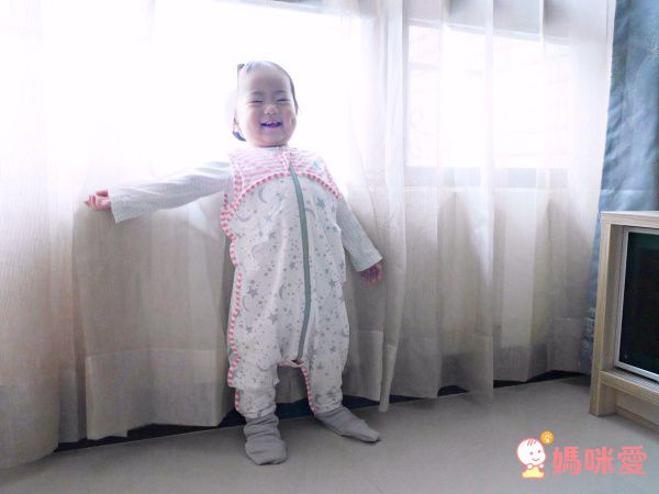 澳洲 Love to dream - SWADDLE UP 蝶型包巾-第二階段-可拆袖輕薄款連身睡衣-粉 (L [8.5-11kg])