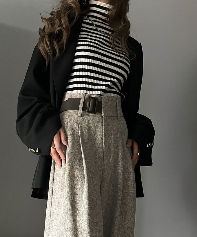 日本 Classical Elf - 腰帶造型粗花呢高腰美腿寬褲-淺杏