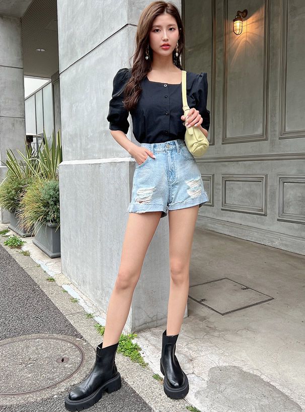 日本 GRL - 簡約法式方領泡泡袖上衣-天使白