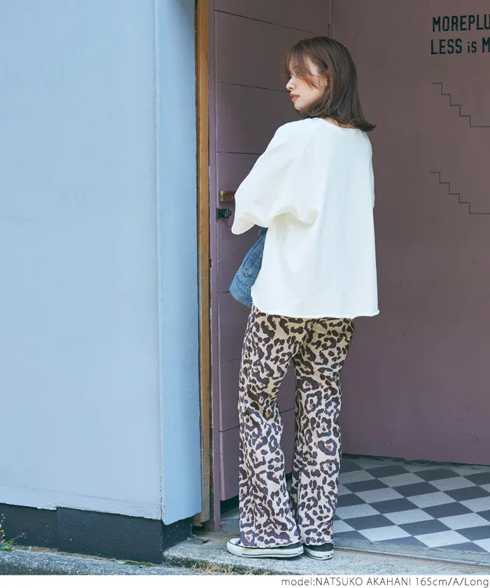 日本 COCA - 時尚彈性細摺垂墜寬褲-斑馬紋