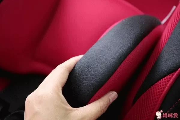 Combi 輕量化幼兒汽座 Coccoro II EG