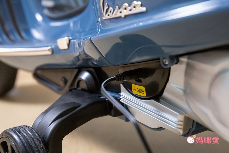 \ 限時特殺 /正宗原版授權【偉士牌Vespa】 迷你電動車