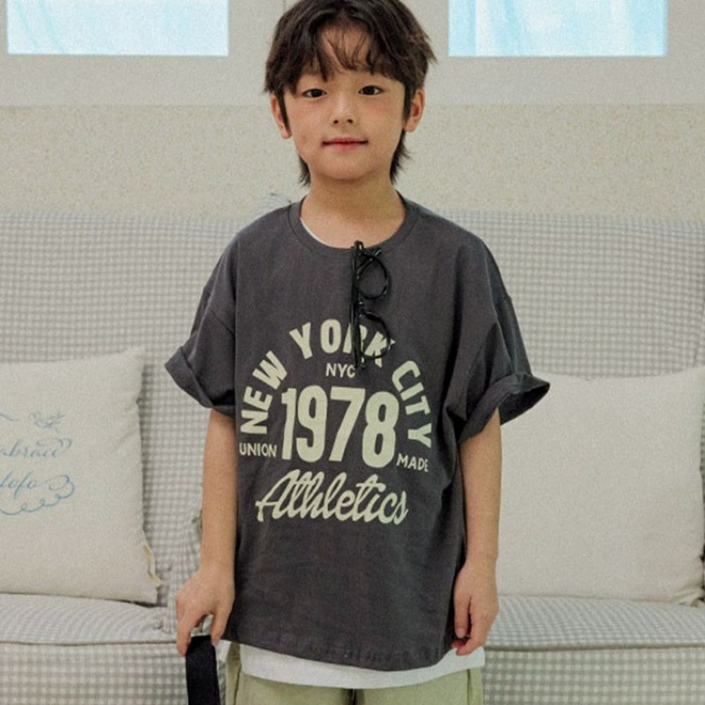 W.S.B. 純棉短袖上衣-NYC文字印-黑灰