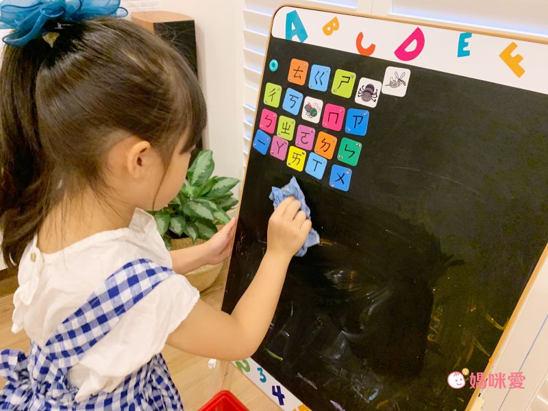 獨家超值組【芬蘭 Top Bright】二合一畫板書桌，專屬學習空間