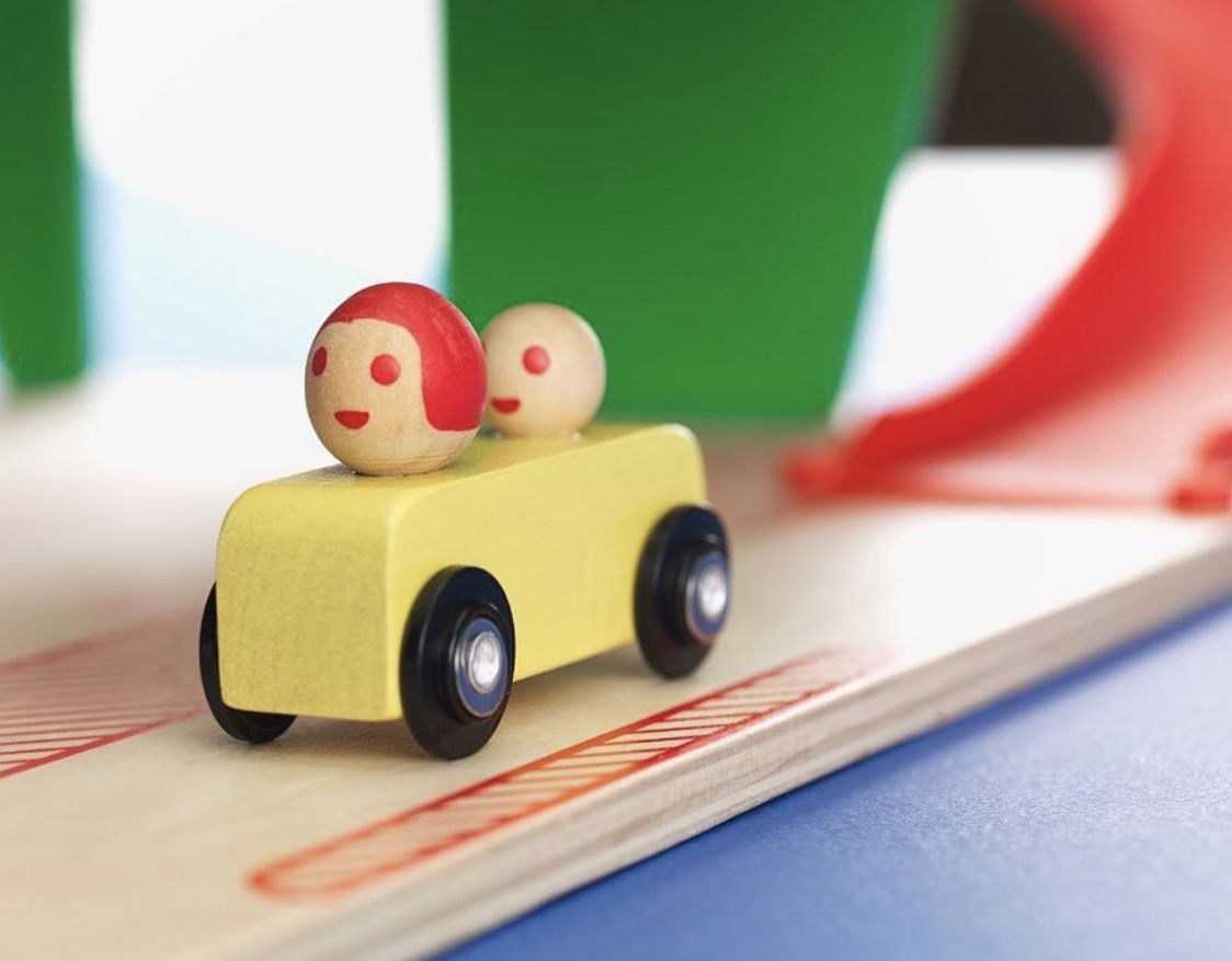 Moulin Roty - 木質立體停車場