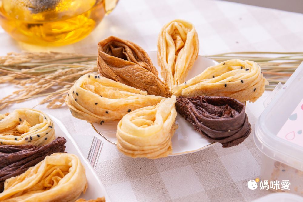 100%純可可＋低甜度海藻糖！嗨嗨千層水滴蛋捲