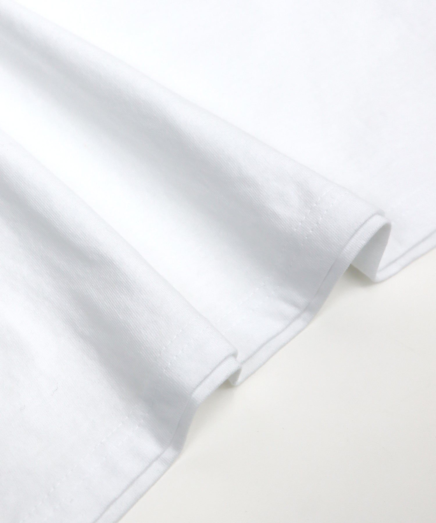 日本 BLUE EAST - 定番百搭短版長袖上衣-黑