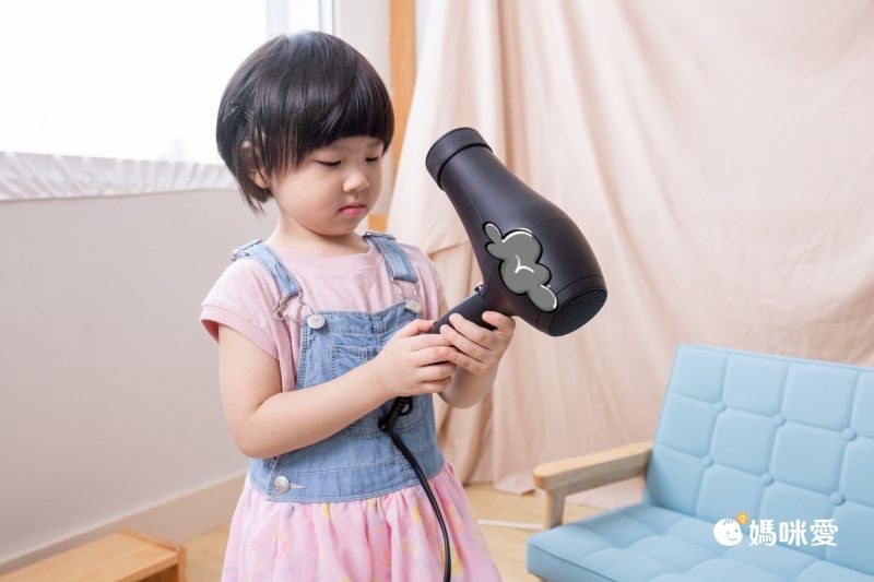 小七泡泡 - 負離子低幅射吹風機-恐龍
