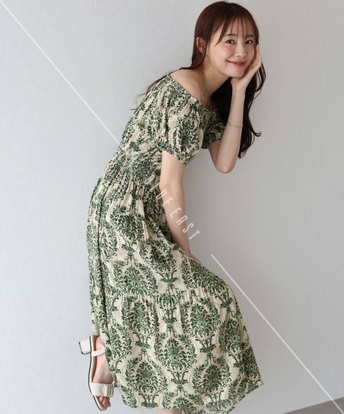 日本 BLUE EAST - 一字領2way露肩迷人短袖洋裝-典雅葉子-黑 (M)