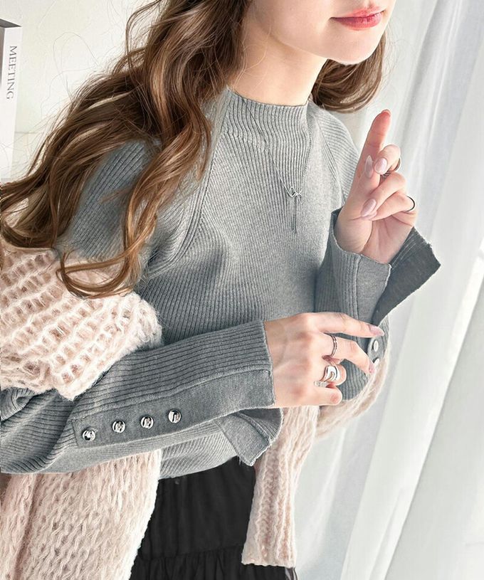 日本 Classical Elf - 時尚金釦修身羅紋長袖上衣-黑