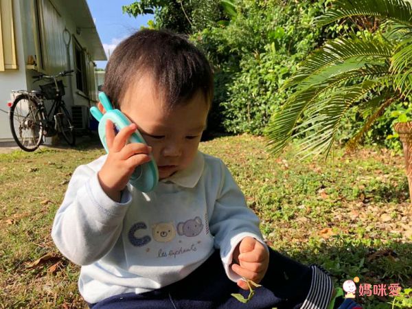 哄娃神器❤經典帽 T 熊故事機＋超人氣萌萌兔小手機